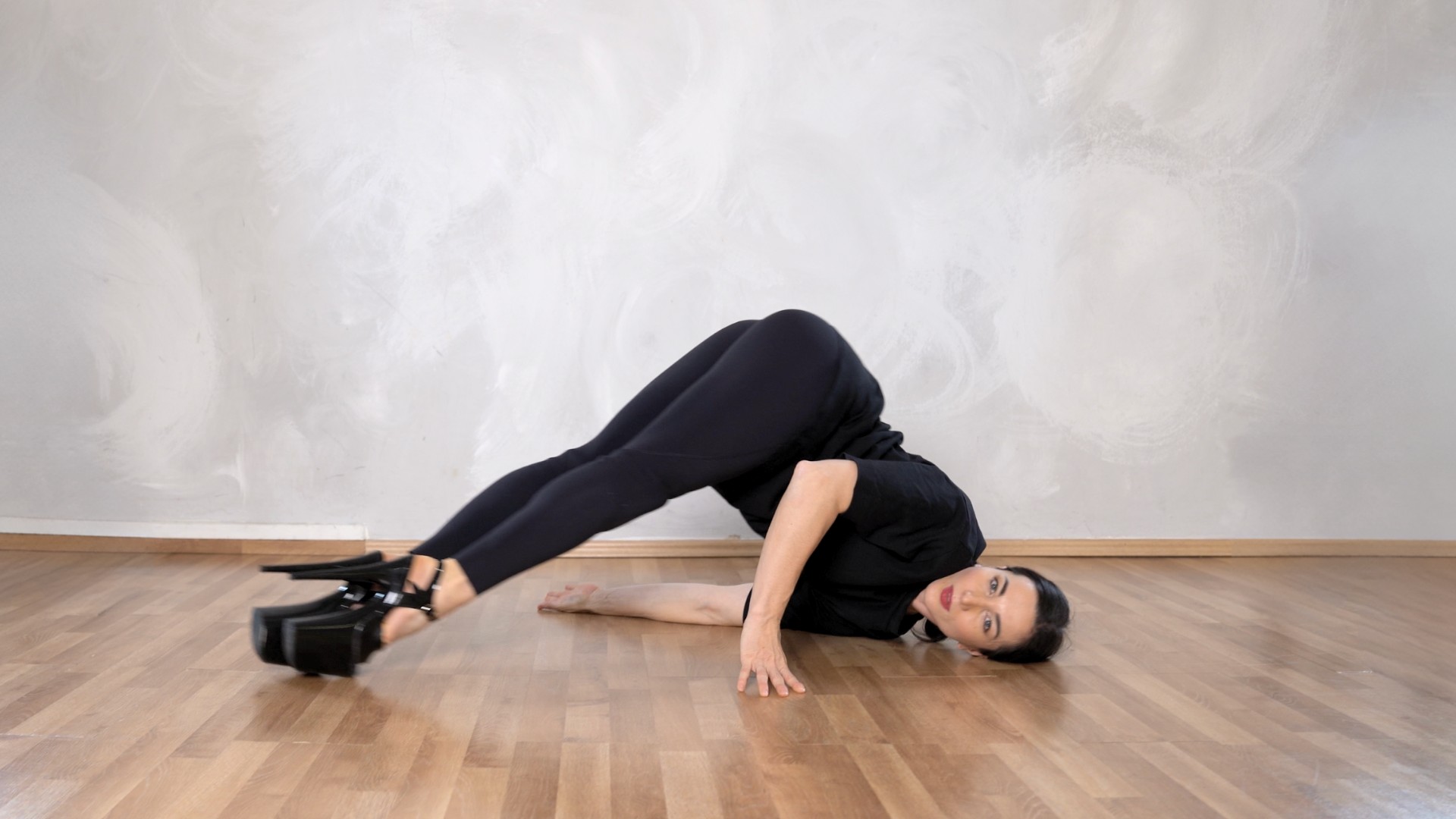 Shoulder Rolls & Variations – Combo