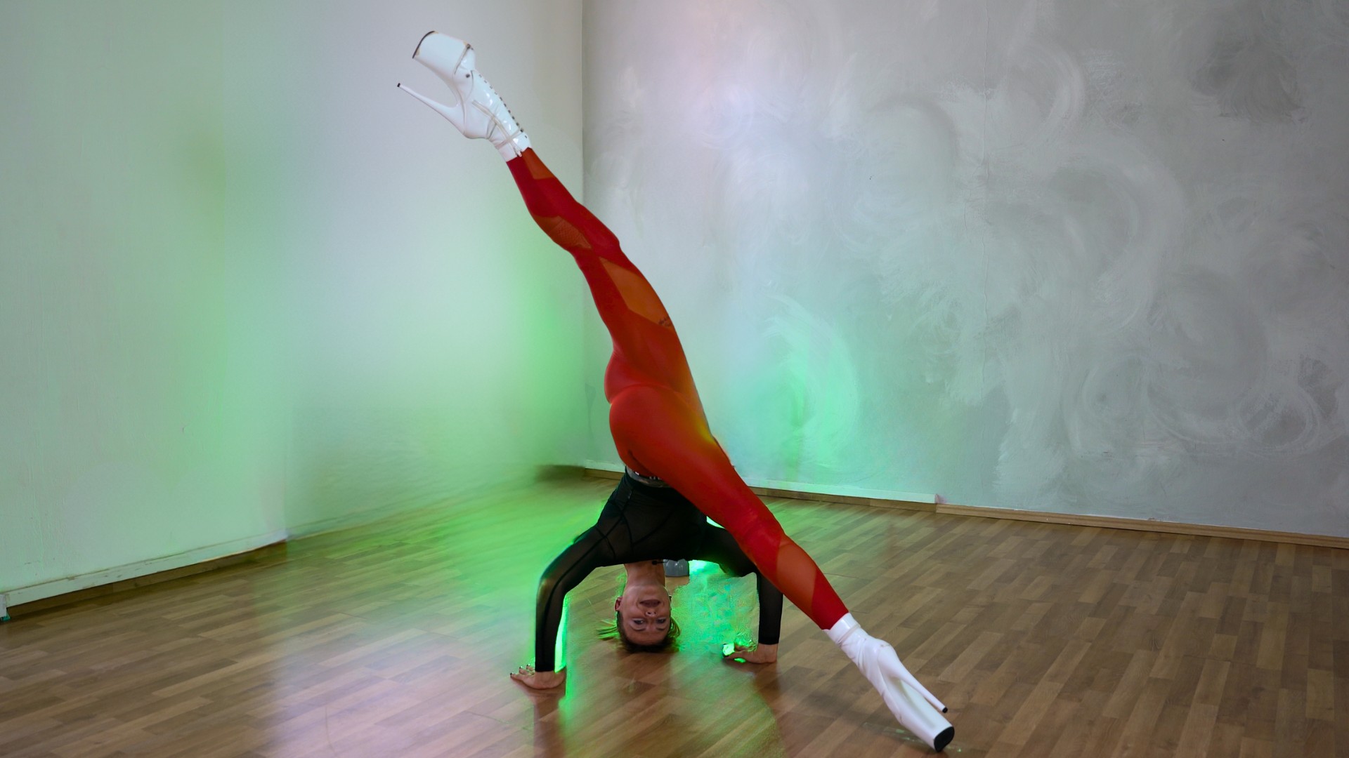 Fake headstand with fake split